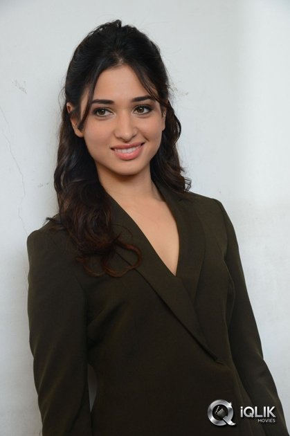 Tamannah-at-Oopiri-Movie-Release-Press-Meet